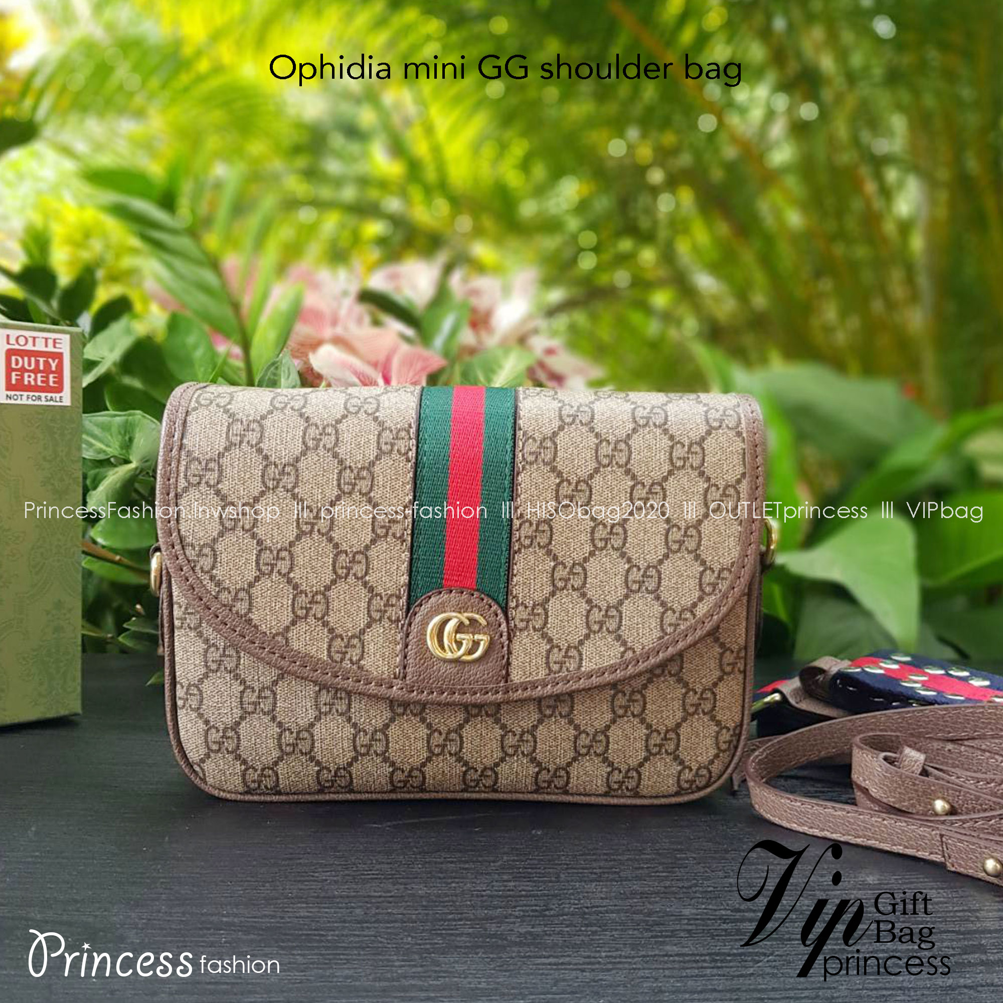 GUCCI Ophidia mini GG shoulder bag กระเป๋าถือ กระเป๋าสะพายทรงสวย ดีไซน์ที่เป็นเอกลักษณ์ จะถือเป็นครัช สะพายไหล่ หรือครอสบอดี้ก็สวยลงตัวได้ทุกสไตล์