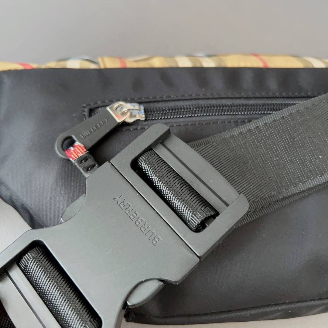 Burberry Vintage Check Sonny Belt Bag / BURBERRY FRAGRANCES BELT BAG วัสดุ 100% POLYAMIDE (Nylon & Canvas) กระเป๋าคาดเอว คาดอกแบบ UNISEX ใช้ได้ทุกเพศ