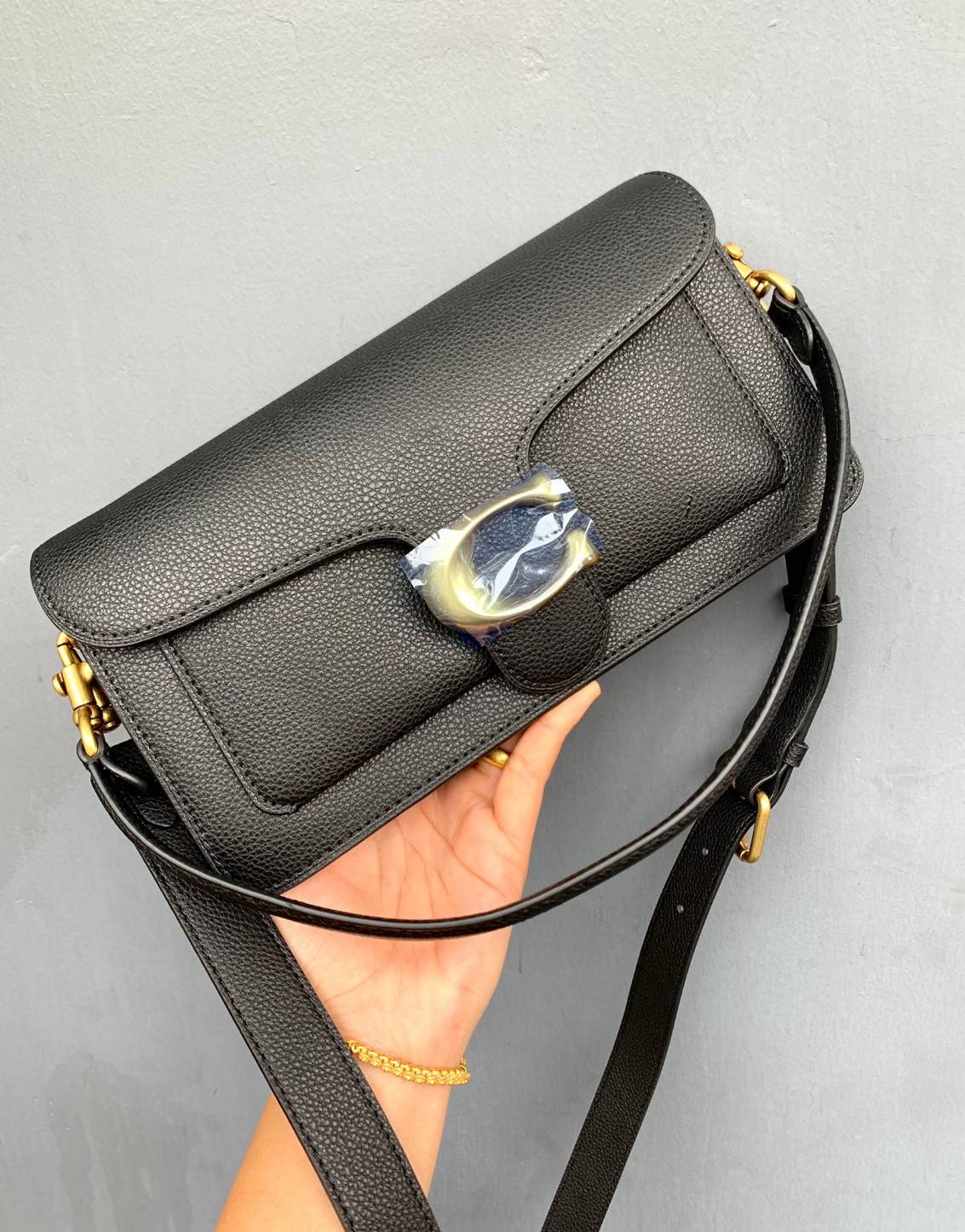 COACH TABBY SHOULDER BAG 26 ((73995)) พร้อมส่งที่ไทยอีกครั้งค่ะ ห้ามพลาด ✔️กระเป๋าหิ้ว//คล้องไหล่//สะพายข้างได้ สุดคุ้ม! หนังแท้อย่างดี ลายหนังสวยนิ่มมือมากค่ะ