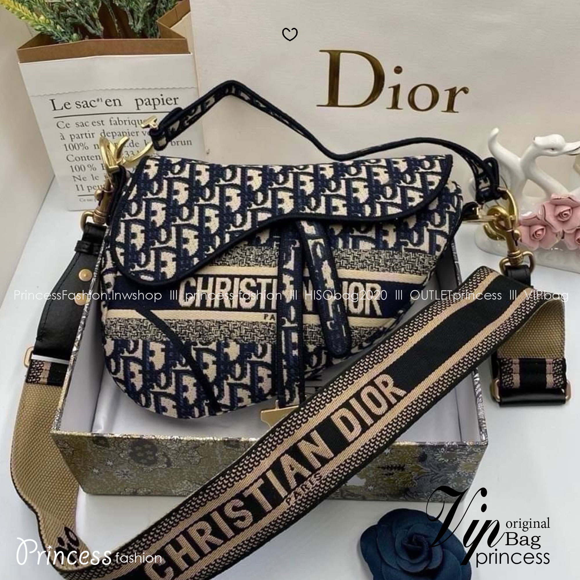 ORI หนังแท้ | Dior Saddle Bag Blue Dior Oblique Embroidery กระเป๋าสะพายทรงสวยไม่ซ้ำใคร กิมมิคในตัว ดูแพง ดีไซน์ย้อนยุค เรียบหรูเป็นเอกลักษณ์