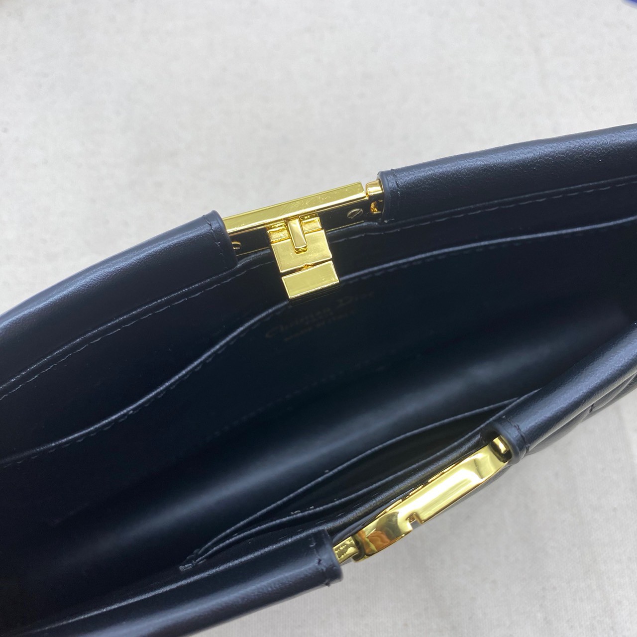 Dior Caro Colle Noire Clutch with Chain Cannage / DIOR Clutch / DIOR BAG พร้อมส่ง 4 สี กระเป๋าสะพายทรงคลัท ดีไซน์เรียบหรู ดูแพง รุ่นนี้คือ ถือแล้วผู้ดีมากค่ะ