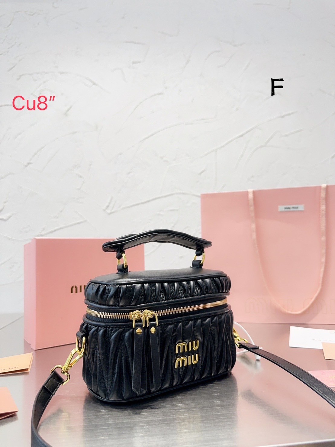 MIU MIU Matelasse nappa leather shoulder bag / MIU MIU BAG พร้อมส่ง 4 สี กระเป๋าสะพายทรงกล่อง ให้ความละมุม ลุคคุณหนูน่ารักสุดๆ คะ