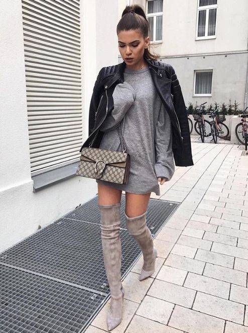 Gucci Small Dionysus GG Shoulder Bag ฮอตสุดไม่มีใครเกิน สวยจริงไม่ทิพย์!! GC CROSSBODY BAG WITH GWP สุดคุ้มจาก duty free กับกระเป๋าสะพายรุ่นที่สาวๆต้องไม่พลาด!! ดึงดูดและสะกดสายตาด้วยอะไหล่ดีเทลหรูรูปหัวสิงโต วัสดุหนังแคนวาส ทนทาน ดูแลรักษาง่าย เปิด-ปิดด้