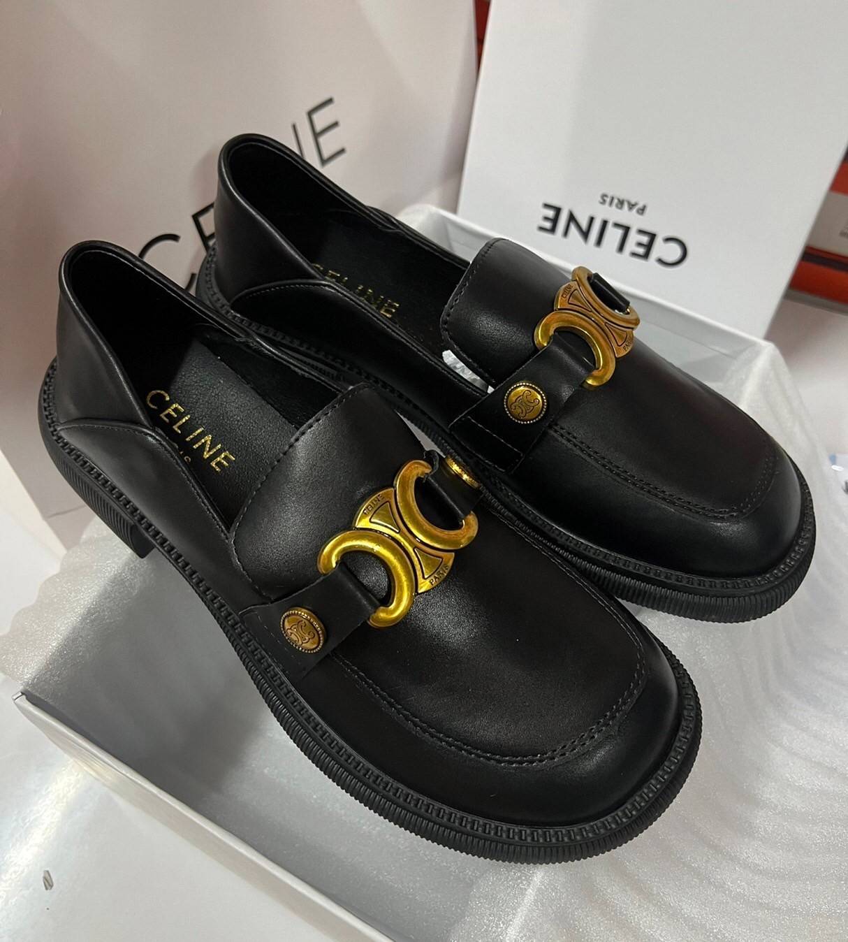 หนังแท้ CELINE LOAFER TRIOMPHE BLACK CALFSKIN LINING / Celine Shoes ภาพสินค้าถ่ายจากงานขายจริง ใช้งานต่างประเทศได้