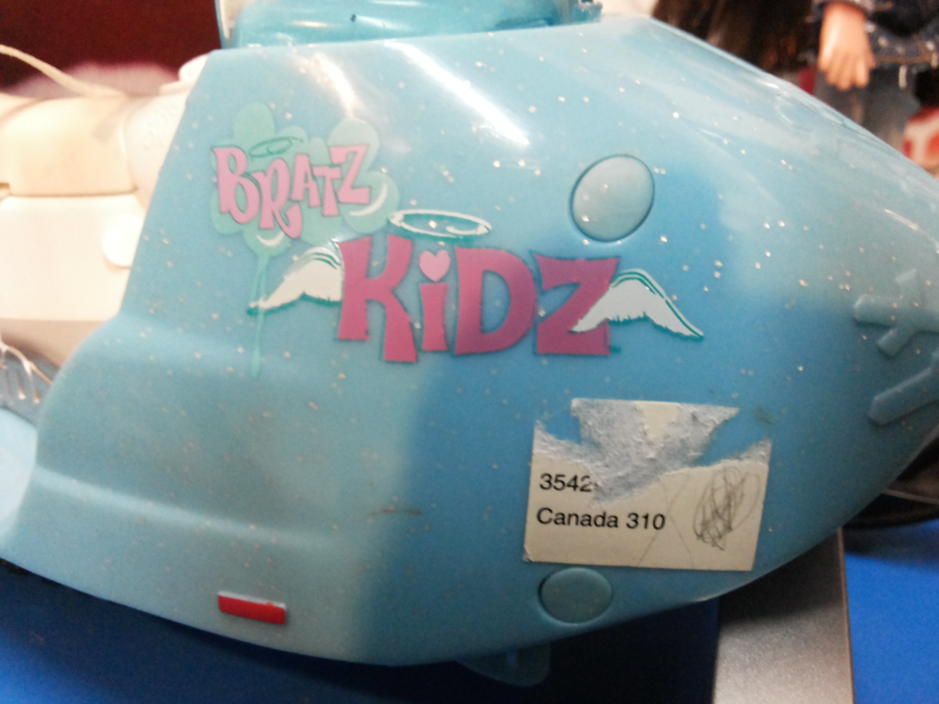 Bratz Kidz Winter Vacation RC Vehicle with Dana_ตุ๊กตาแบรทส์มือสองสภาพดีมาก