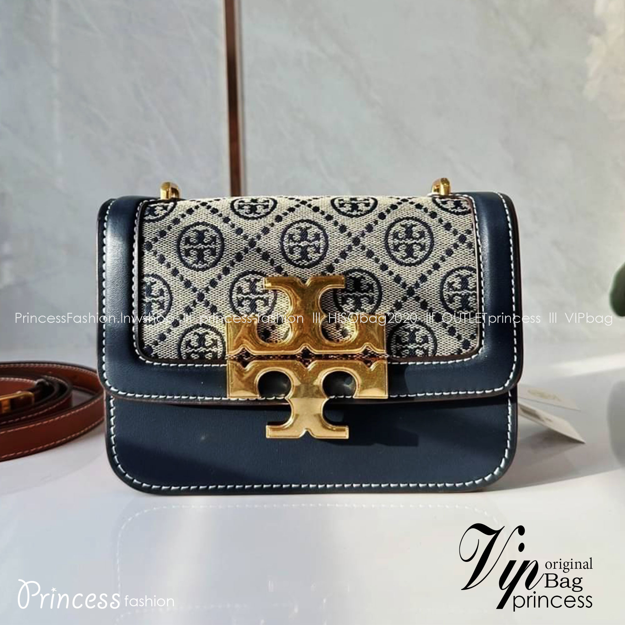 TORY BURCH Eleanor T Monogram Small Convertible Shoulder Bag / Tory Burch Eleanor Classic Jacquard Bag กระเป๋าสะพายดีเทลขอบประณีต