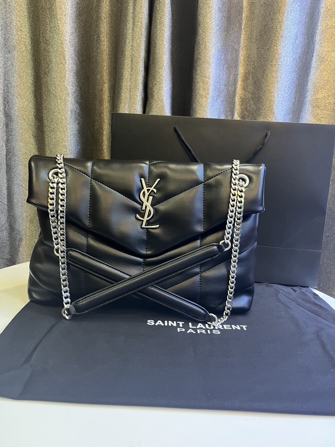 YSL PUFFER MEDIUM IN NAPPA LEATHER 35cm กระเป๋าสะพาย เกรดหนังสวยเต็มใบ เกรดออริ 1:1 ใช้งานต่างประเทศได้