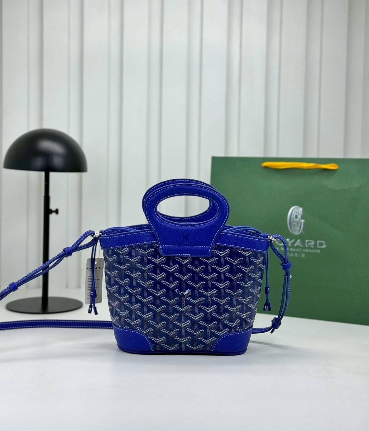 ORI หนังแท้ | Goyard Beluga Mini Bag กระเป๋าสะพายทรงบัคเก็ต พร้อมหูจับในตัว สะดวกใช้งาน ด้านในเป็นผ้าดีไซน์ผูก เพิ่มความน่ารักน่าใช้ สวยมากค่ะ