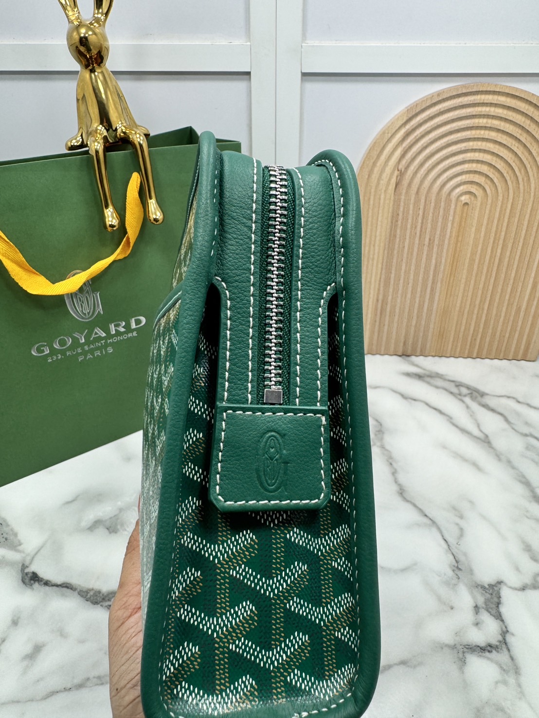 ORI หนังแท้ | Goyard Jouvence MM Toiletry Bag / Goyard Clutch bag กระเป๋าทรงคลัชกะทัดรัด เหมาะสำหรับการเก็บของในแนวตั้งและป้องกันการหกหรือรั่วไหล แคนวาสทำความสะอาดง่าย