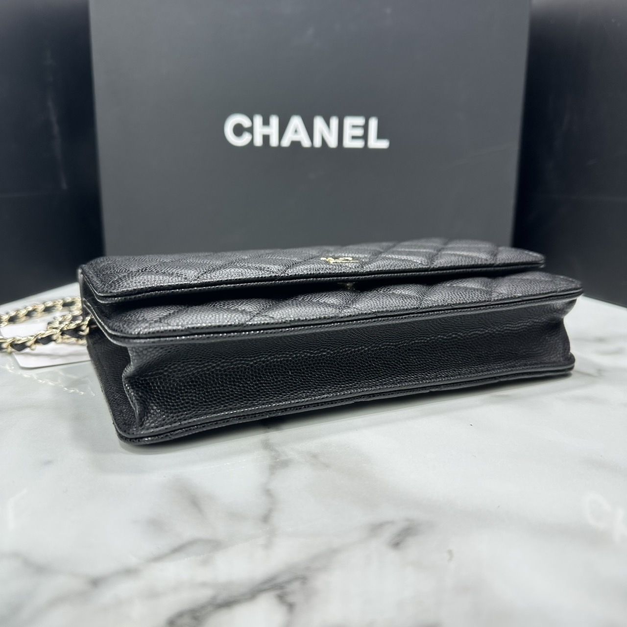 ORI หนังแท้ | CHANEL Woc Wallet on Chain 18cm กระเป๋าสะพายทรงวอคดีไซน์แบ่งช่องด้านในเป็นกระเป๋าสตางค์ รุ่นยอดนิยม หรูหราระดับตำนาน สวยงามเหนือกาลเวลา
