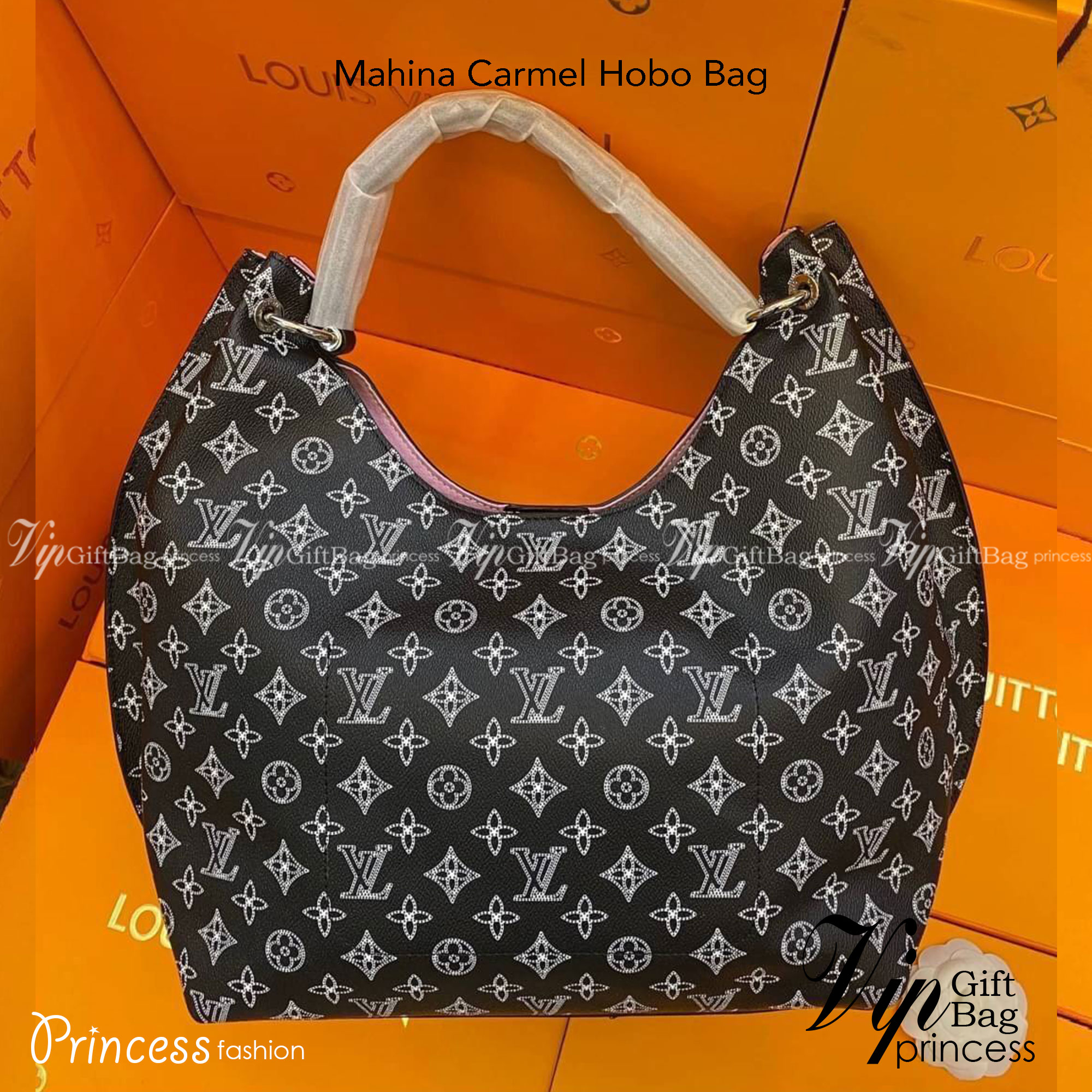 LV Mahina Carmel Bobo Bag ใหม่ล่าสุดก่อนใคร สวยได้ไม่ต้องรอ กับคอลใหม่ลุคลูกคุณ ตอบโจทย์ได้ทุกลุค ทุกไลฟ์สไตล์ ใช้งานได้ง่ายคล่องตัว กับกระเป๋าสะพายข้าง ภายในเป็นช่องโล่ง สะพายไปเที่ยว ทำงาน ออกเดท โอกาสไหนๆก็พร้อมออกงานไปเลยจ้า