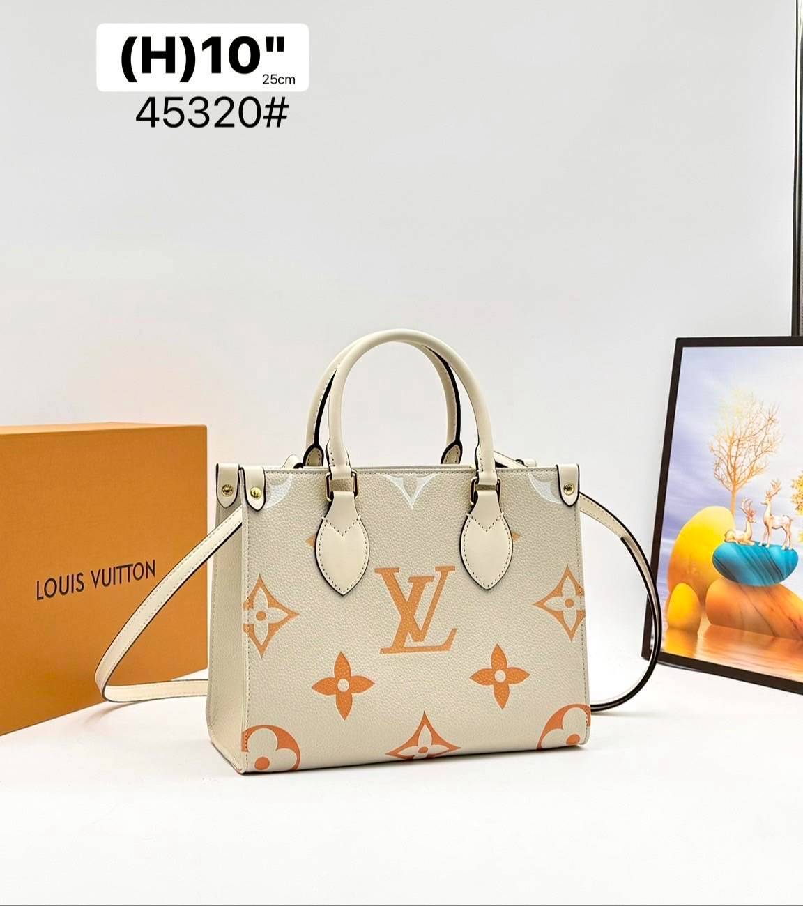 LV OnTheGo PM bag / LV onthego pm bicolor tote bag กระเป๋าทรงโท้ทที่ใครเห็นต้องเป็นคลั่งรัก ยอดฮิต คลาสสิค ผู้ดี หรูหราได้ทุกลุค ทุกสไตล์ มาพร้อมหูจับในตัว คล้องแขนก็ดูแพง หรือจะเกี่ยวสายครอสสะพายก็อัพลุคได้เลย