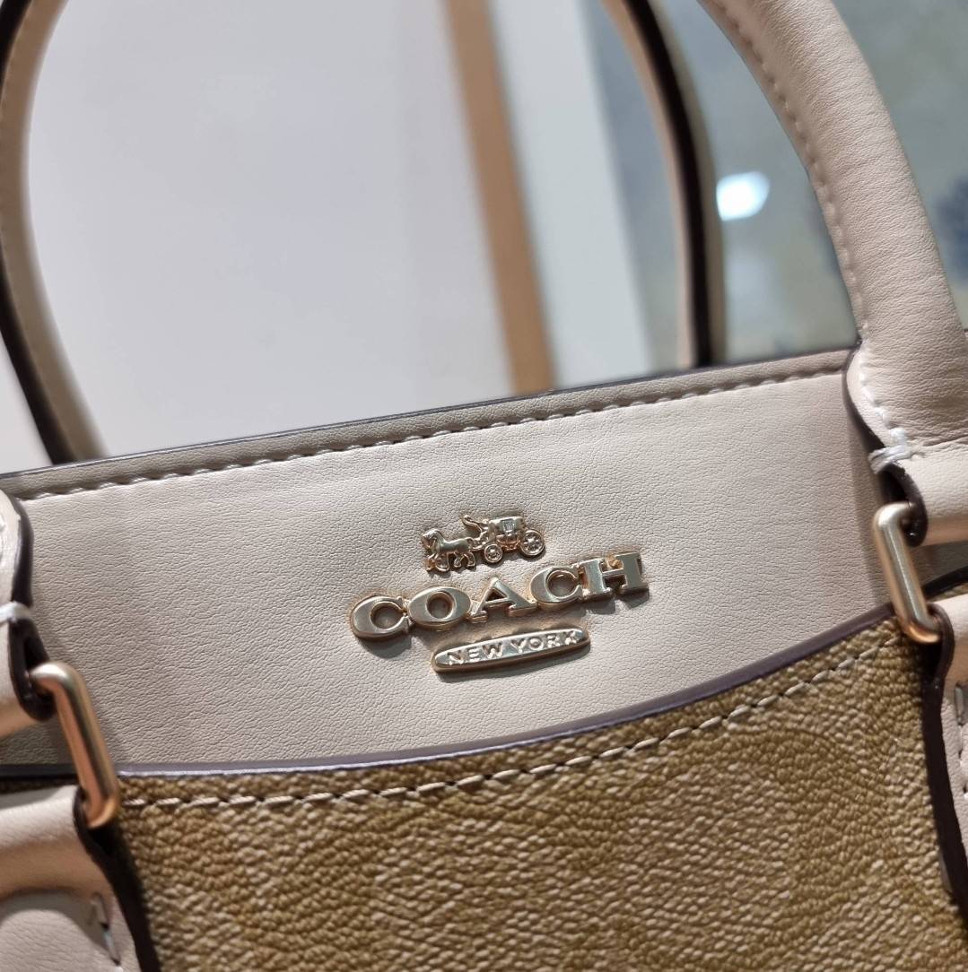 COACH MINI DARCIE CARRYALL IN BLOCKED SIGNATURE CANVAS CH503 พร้อมส่ง กระเป๋าสะพายทรงถัง ไซส์มินิ ดีไซน์ออกมาดูหรูมาก สวย คลาสสิค