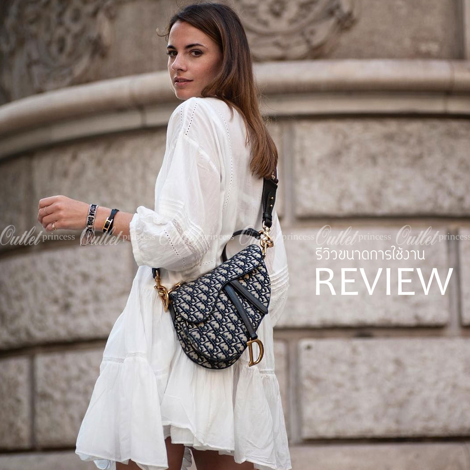 VIP GIFT CHRISTIAN DIOR Oblique Canvas Saddle Bag กระเป๋ารุ่นยอดนิยมตามแบบฉบับแบรนด์ ใช้งานได้ 2 แบบ สะพายยาว CROSSBODY และสายสั้นถือได้เก๋ๆ ลุคนี้คูลสุดๆ เลยค่าา ภาพถ่ายจากสินค้าจริง! สวยมาก พร้อมส่งที่ไทยราคาสุดคุ้ม สาวๆ ห้ามพลาดค่ะ!