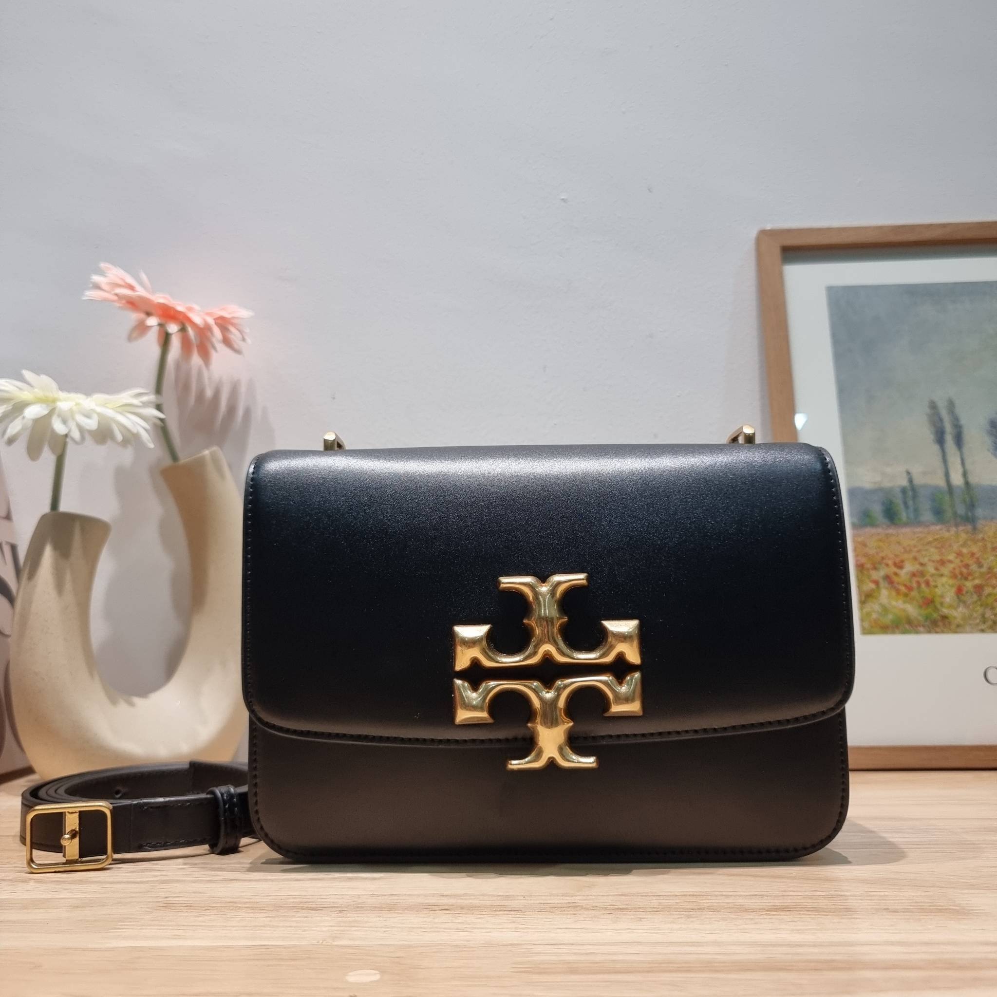 Tory Burch Bag / TORY BURCH ELEANOR CONVERTIBLE SHOULDER BAG รุ่นยอดนิยม กับไซส์ใหม่ ใหญ่จุคุ้ม! กระเป๋าสะพายข้าง ดีไซน์อยู่ทรง เรียบหรู! ผู้ดีกว่าใคร