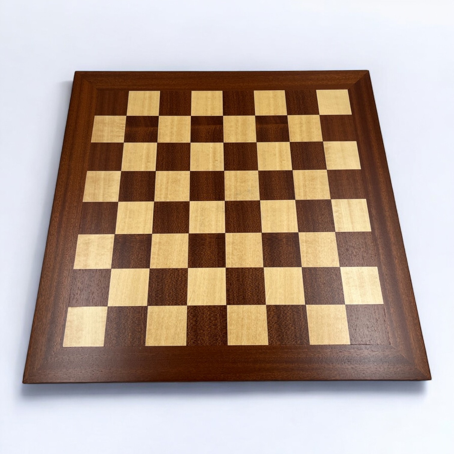 กระดานหมากรุกสากลไม้ช่อง 5x5 cm.ช่องน้ำตาลและขาว