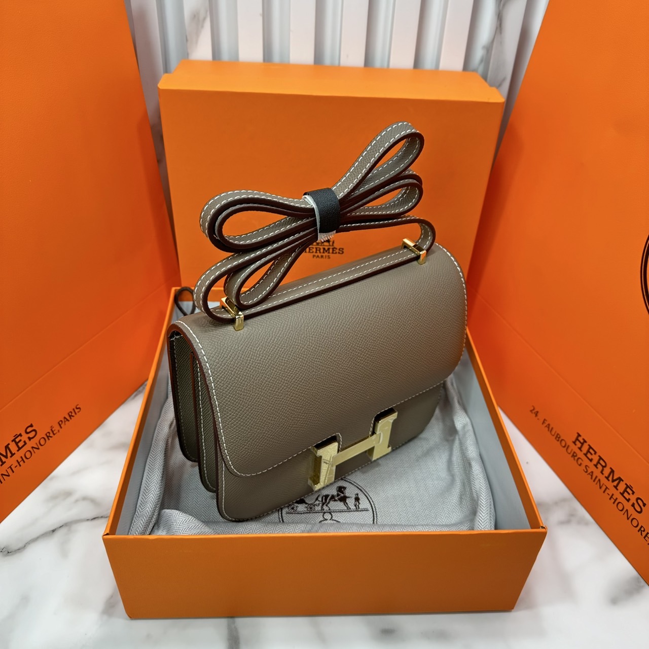 ORI หนังแท้ | Hermes Constance Bag กระเป๋าสะพายที่สุดแห่งหรูหราลัคชู นิยามของความสง่างามเหนือกาลเวลา แบรนด์เนมในฝัน งดงามดั่งเจ้าหญิง
