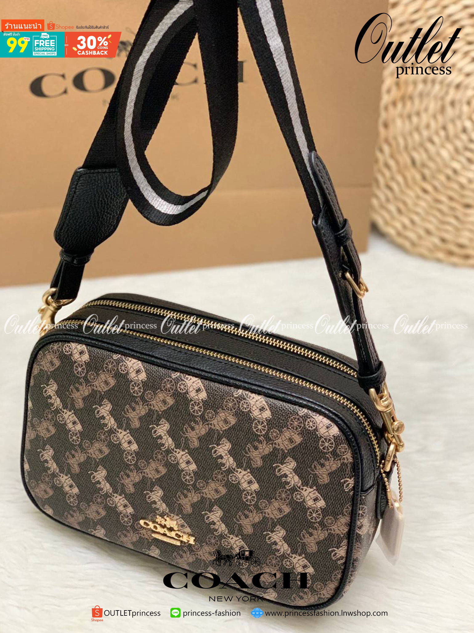 COACH JES CROSSBODY WITH HORSE AND CARRIAGE PRINT ((91109)) กระเป๋าสะพายครอสบอดี้ร์ หนังแท้นิ่ม ลายปริ้นรถม้าทั้งใบสวยงามมากๆค่ะ กระเป๋าแบ่งเป็น2ช่องซิปหลัก ช่องกว้างสามารถใส่กระเป๋าเงินใบยาวได้;ของจำเป็นได้ครบเลยค่ะ;มีช่องให้ใส่ของจุกจิก;พร้อมช่องโล่งด้า
