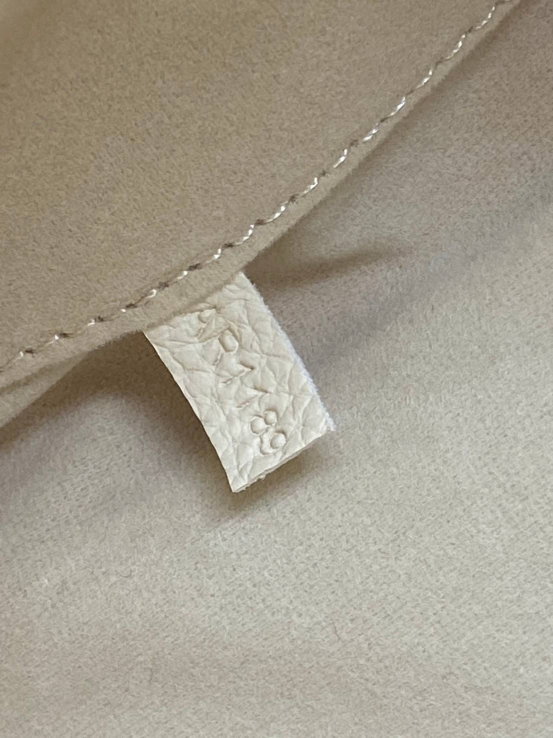 พรีเมี่ยมกิ๊ฟแท้ 100% 】พร้อมส่งที่นี่ที่เดียว VIP gift Louis Vuitton Onthego งานหนังแท้ จุของได้เยอะมาก มี 5 สี