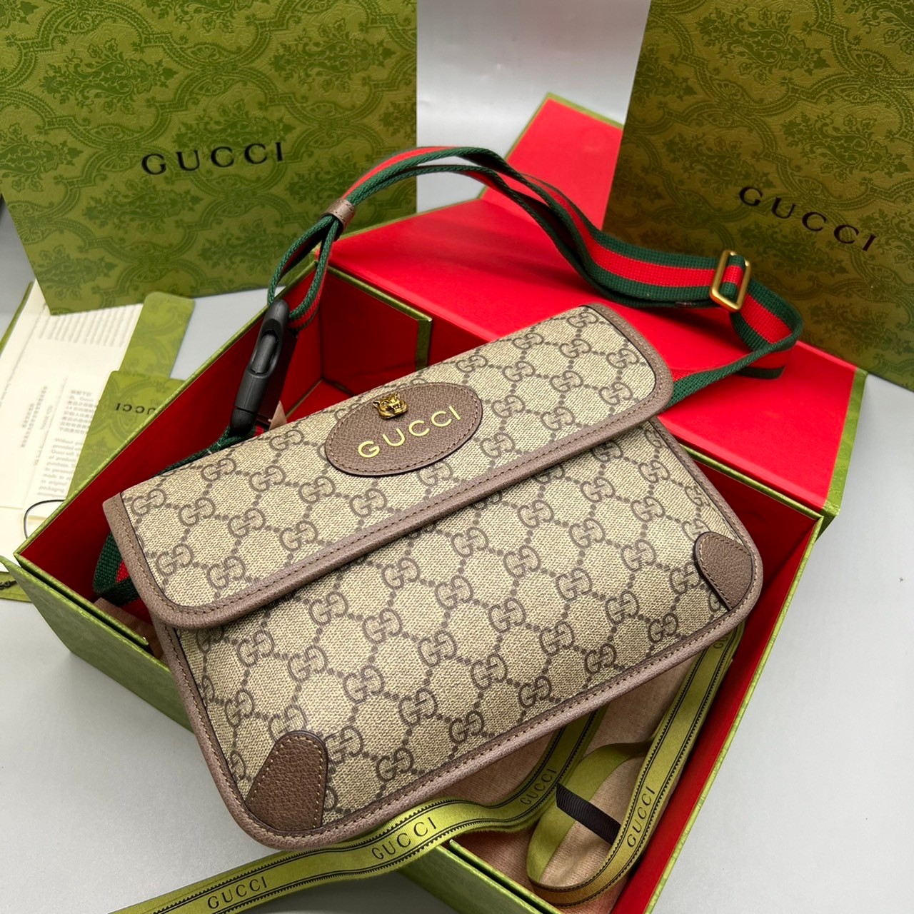 GUCCI Neo Vintage GG Supreme belt bag / Gucci Belt bag เกรดใช้งานสลับของแท้ เกรดออริจินอล ใช้ได้ทั้งชายหญิง งาน unisex ผลัดกันใช้ ^-^ ก็ได้ งานสวยตามรูป สินค้าขายดี ภาพสินค้าถ่ายจากงานขายจริง ใช้งานต่างประเทศได้