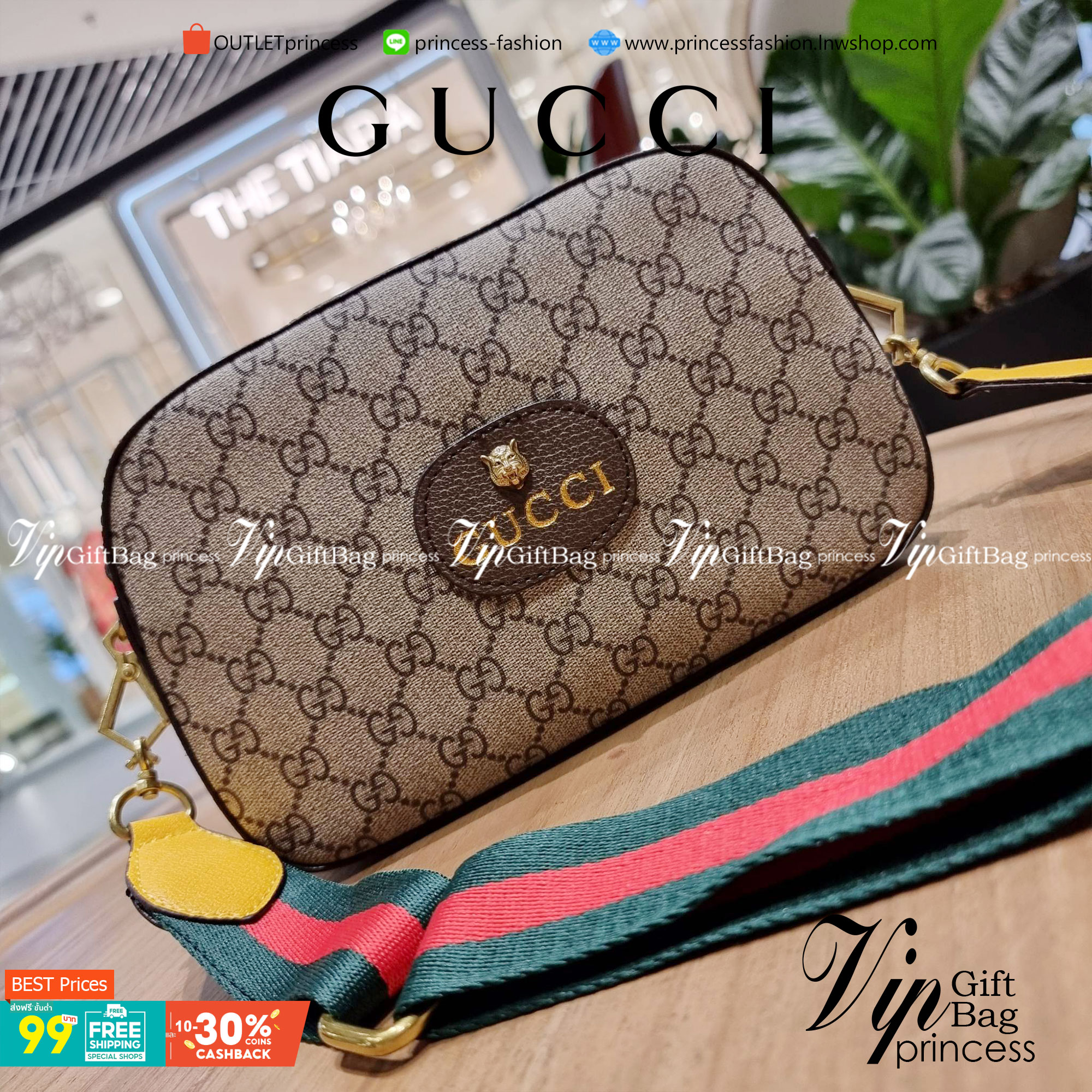 VIP 】GC STRAP SHOULDER BAG กระเป๋าสะพายข้างวีไอพีจากเคาน์เตอร์ duty free วัสดุหนังแคนวาสทนทาน ทรงสวย โดดเด่นตรงสายสะพายสีสดใสเป็นเอกลักษณ์ ตัดกันกับกระเป๋าได้อย่างลงตัว เปิด-ปิดกระเป๋าด้วยซิป รูดใช้งานง่าย ภายในโล่งกว้าง มีช่องแยกให้ ใส่ของสำคัญได้สบายๆ ส
