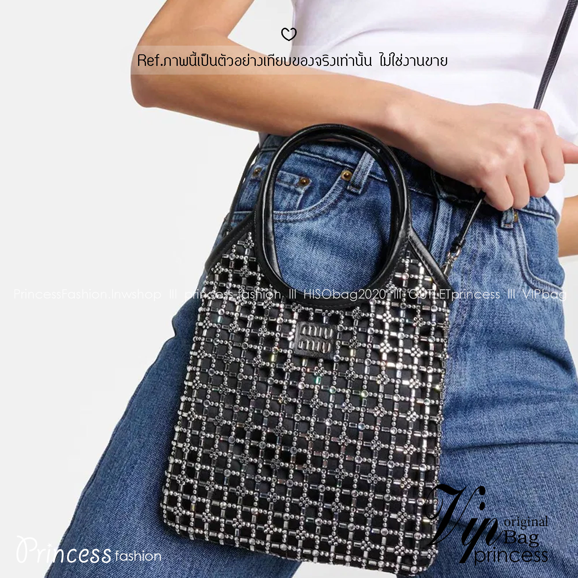 MIU MIU small crystals net tote bag กระเป๋าทรงโท้ทไซส์เล็ก น่ารัก สุดคิ้วประดับคริสตัลสวยงามที่สุด เอาใจสาวๆ สายหวาน ไอเท็มใหม่รีบมีใช้ก่อนใคร สวยก่อนใครได้แล้วน้า