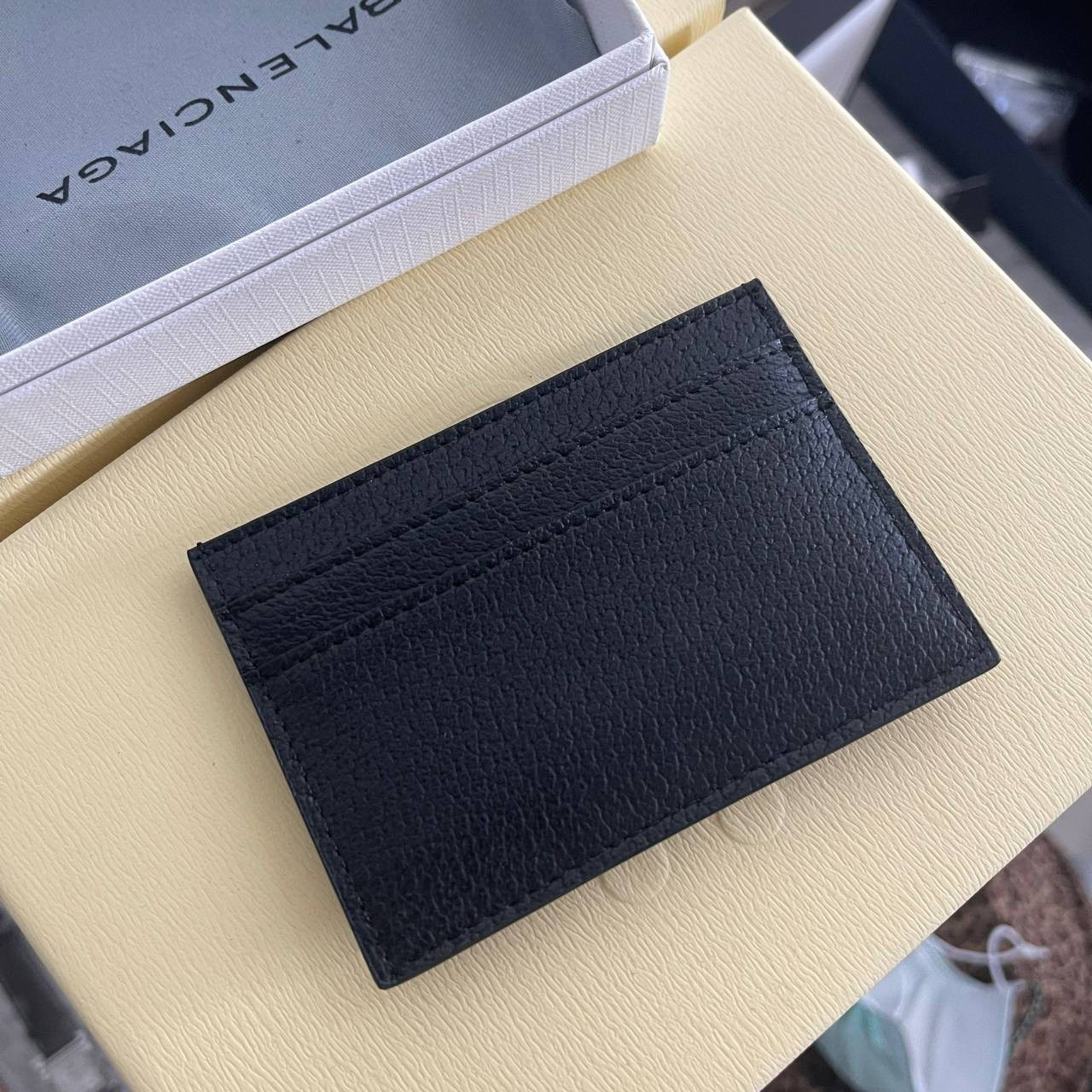 หนังแท้ Gucci X Balenciaga Card Holder The Hacker Project มาแล้วจ้า ฮิตมาก อย่าตกเทรนน้าา ใช้ได้ทั้งหญิงชาย งานหนังแท้สวยมากค่ะ ยิ่งใช้หนังยิ่งสวย พร้อมส่งที่ไทย ภาพสินค้าถ่ายจากงานขายจริง ใช้งานต่างประเทศได้
