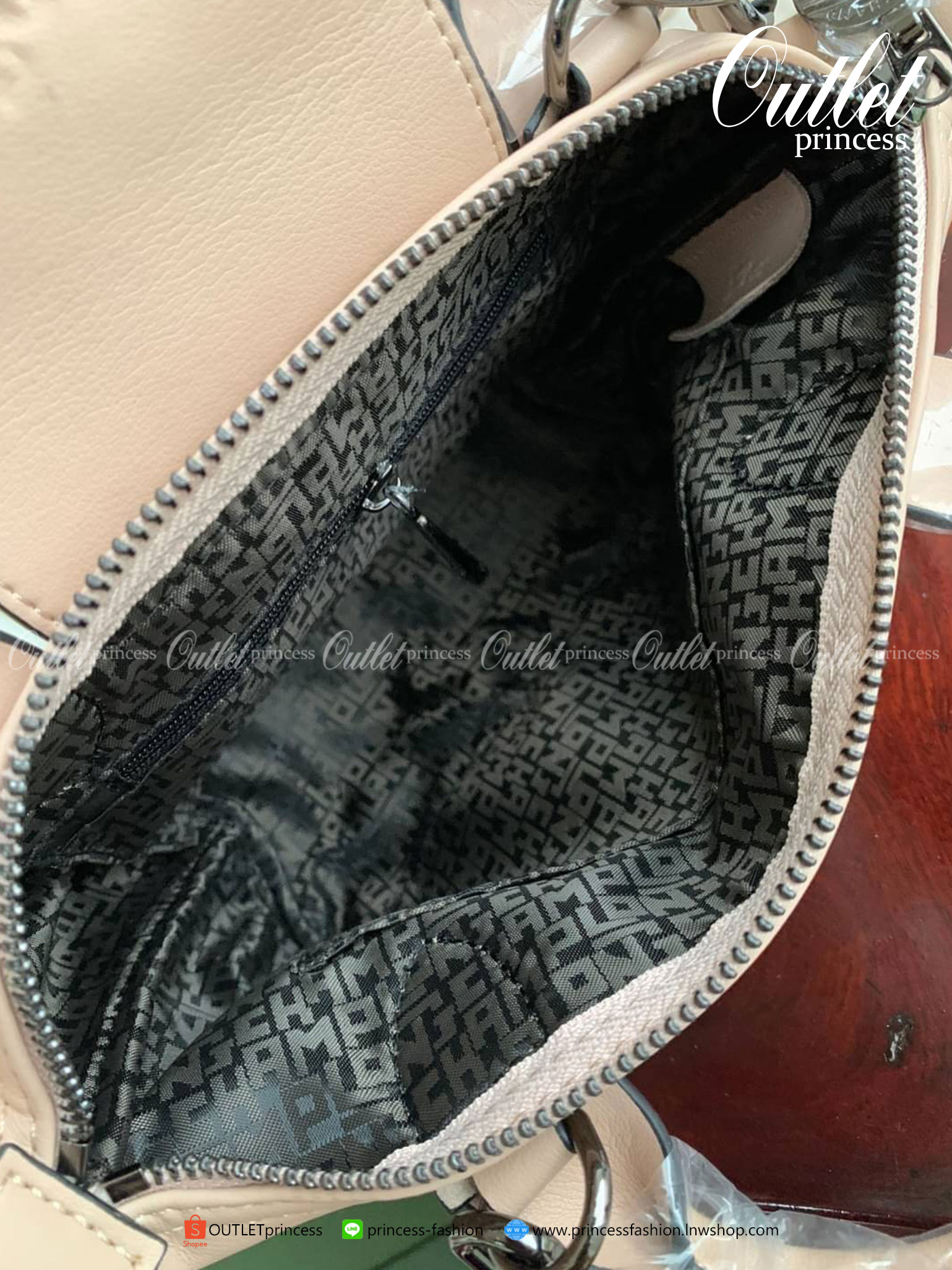 ของแท้ 100% Longchamp LE PLIAGE CUIR TOP HANDLE BAG Color: Honey,Hawtorn,Gunmetal