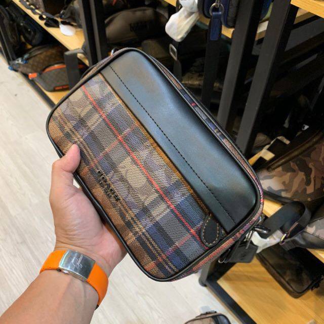 Coach Graham Crossbody NEW ITEM กระเป๋าสะพายลายสุดชิค crossbody