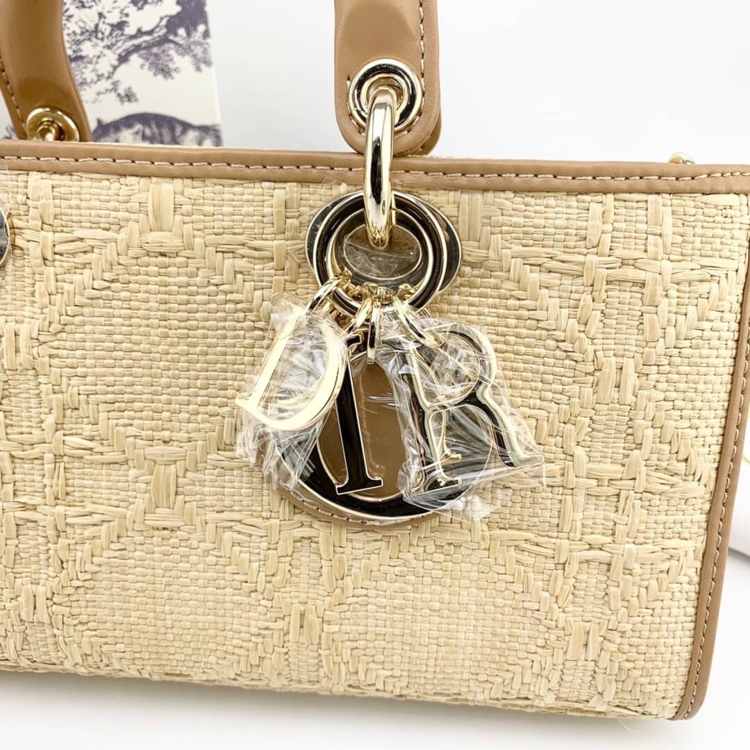 ORI 】DIOR Lady D-Joy Bag Natural Cannage Raffia พร้อมส่งที่ไทย ภาพสินค้าถ่ายจากงานขายจริง ใช้งานต่างประเทศได้