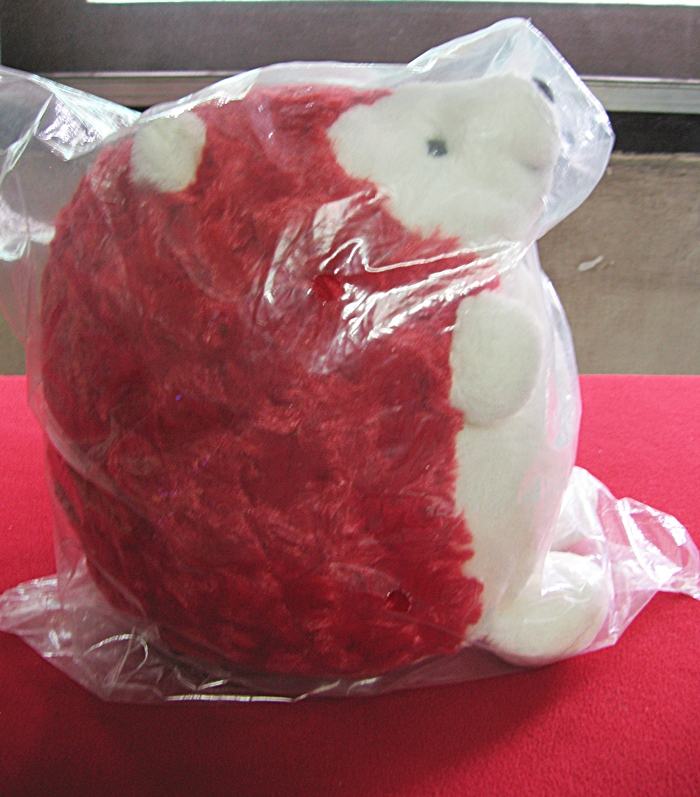 สินค้าหมดค่ะ ตุ๊กตาเม่นสีขาว-แดง IQค่ะ