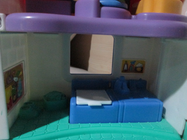 Fisher Price Little People Sweet Sounds Home ของเล่นเสริมพัฒนาการสำหรับเด็กมือสอง (บ้านตุ๊กตาหลังใหญ่ค่ะ)