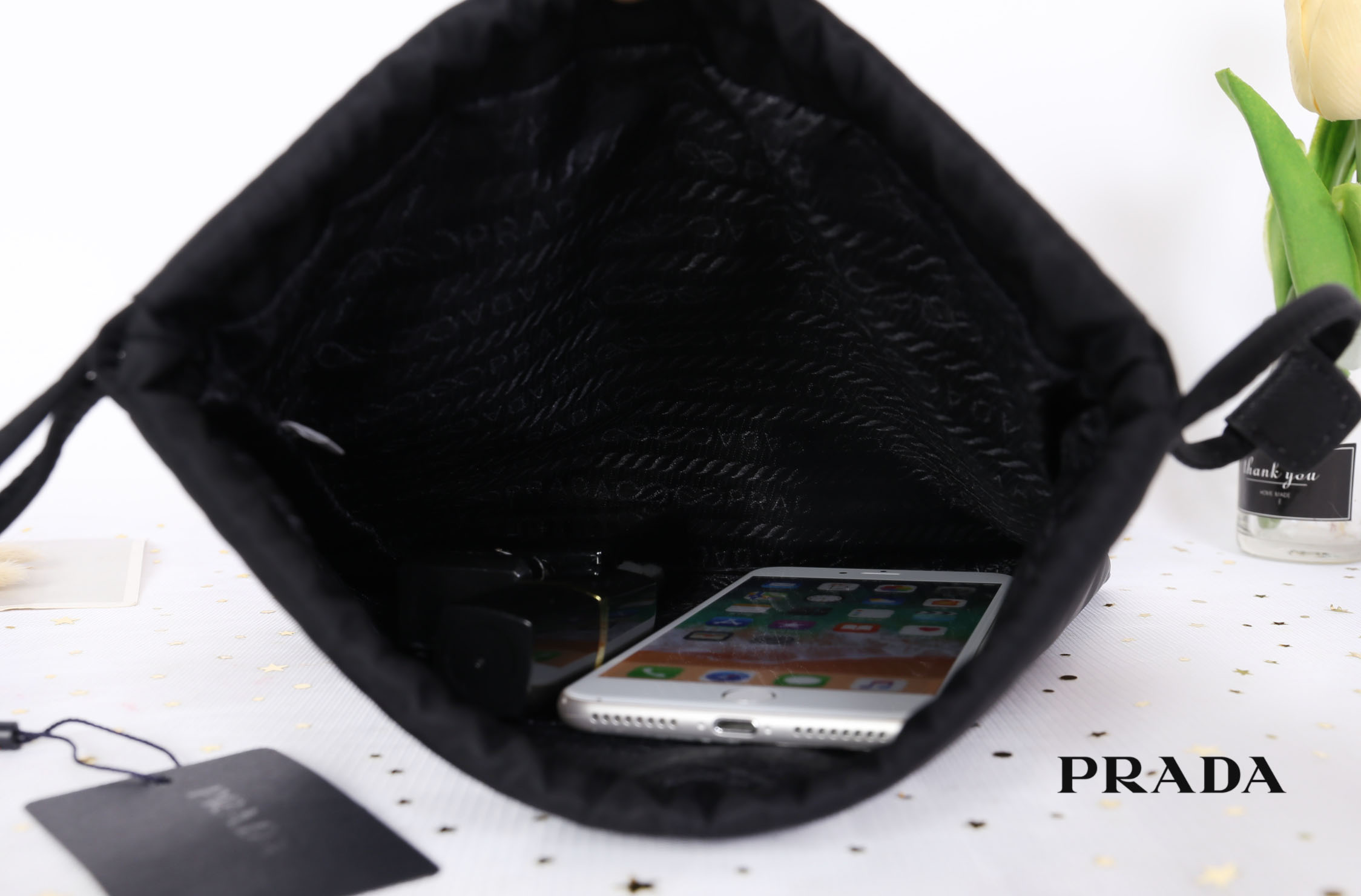 PRADA Drawstring Bag / PRADA BUCKET BAG กระเป๋าอเนกประสงค์ ทรงหูรูด ผ้าไนล่อนเต็มใบ กระเป๋าถือหรือคล้องแขน