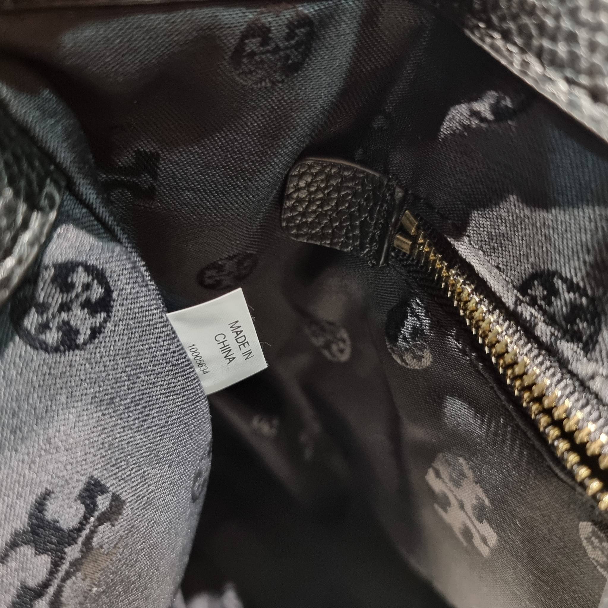 TORY BURCH BRITTEN SMALL SLOUCHY TOTE / TORY TOTE BAG / TORY BAG พร้อมส่ง กระเป๋าสะพายตัวแม่ รุ่น top ที่สวยดูแพง ใช้งานสะดวกมาก ดีไซน์ออกมาได้เรียบหรู