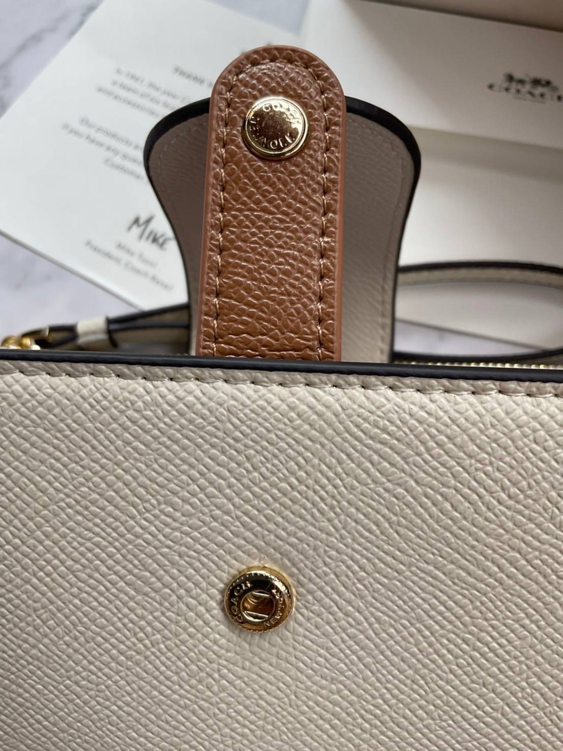 COACH TECH WALLET (COACH C2869) New Coach กระเป๋าสตางค์ใบยาวรุ่นใหม่ ใส่โทรศัพท์ได้ด้วยน๊า!! คอลเลคชั่นสวยหรู