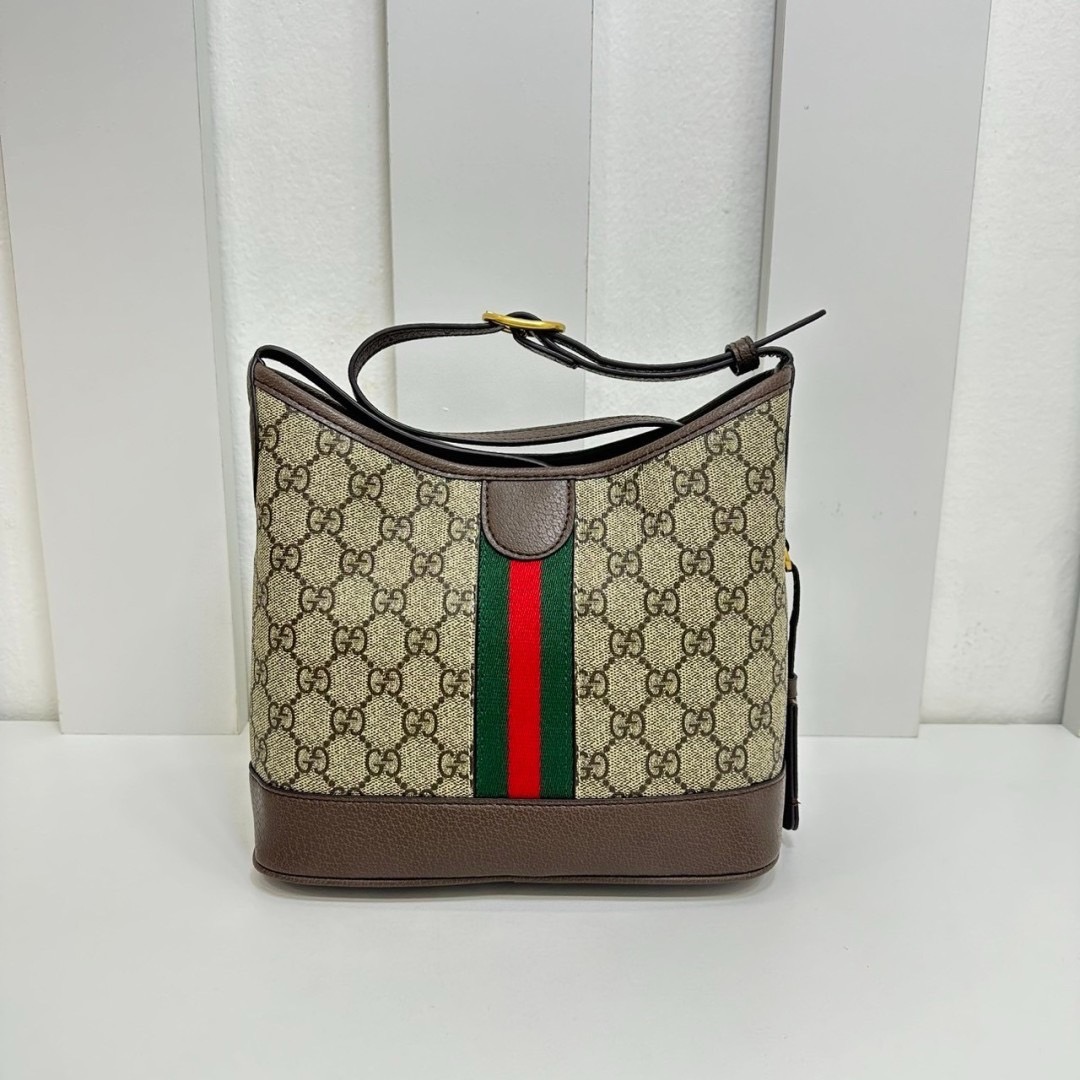 9" GUCCI OPHIDIA GG SMALL SHOULDER BAG Beige and ebony GG Supreme canvas Brown leather trim กระเป๋าสะพายไหล่ อะไหล่ทองหรูหรา