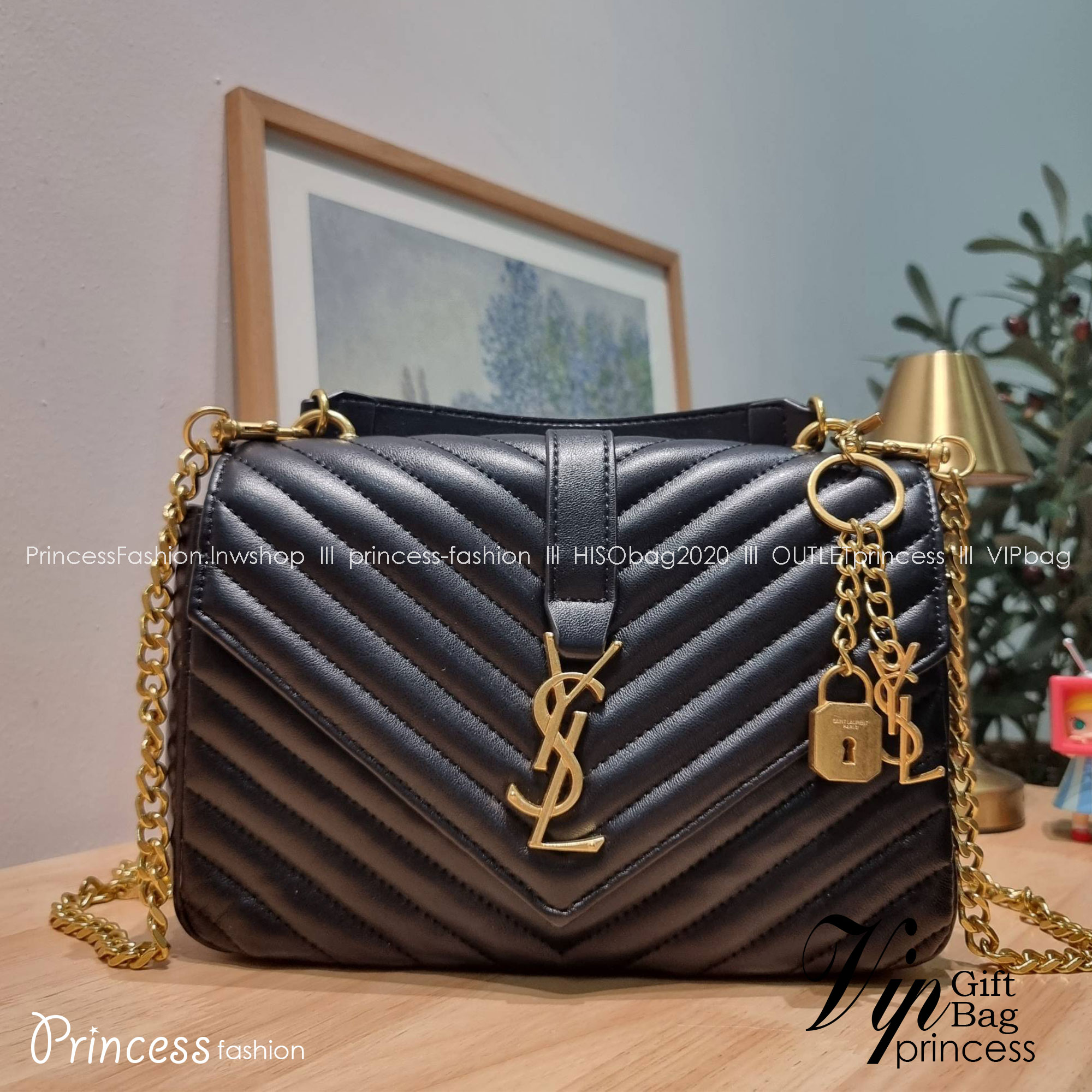 YSL College Medium Bag / Yves Saint laurent crossbody boutique กระเป๋าสะพายไหล่ ดีไซน์ทรงสวยหรู พิเศษ แถมฟรี พวงกุญแจห้อยเอกลักษณ์แบรนด์ ดูแพงไปหมดจริงๆไอเท็มนี้