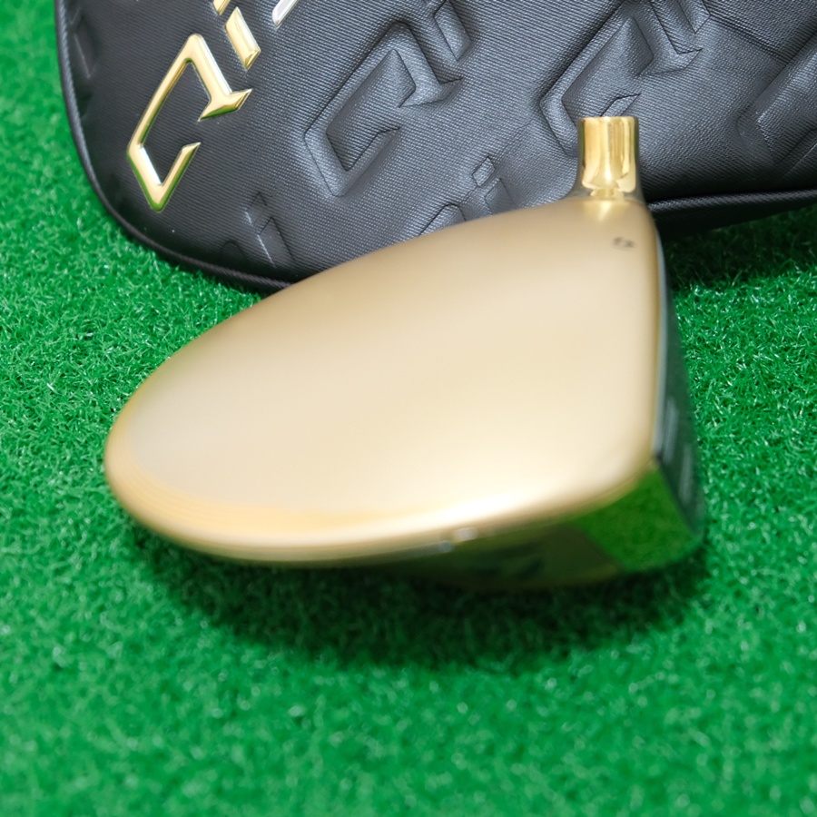 2025 TAYLORMADE QI35 MAX DESIGNER SERIES MATTE GOLD 10.5* DRIVER - HEAD ONLY + HEADCOVER