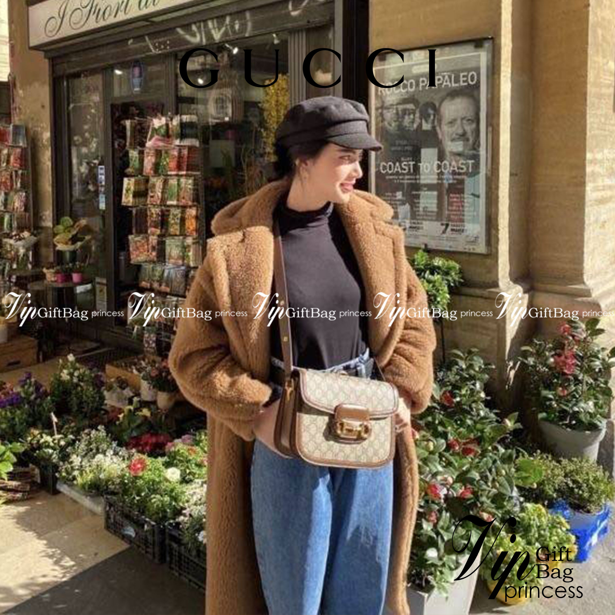 Gucci Horsebit Shoulder Bag กระเป๋าสะพายไหล่ วัสดุผ้าใบ GG Superme ตัดแต่งหนังแท้ สายสะพายไหล่ปรับระดับได้ ด้านในมี 1 ช่องซิป อะไหล่ทองหรูหรา ดาราเซเลปใช้เพียบ ไม่มีเอ๊า เรียบหรูดูแพงสุดๆค่า