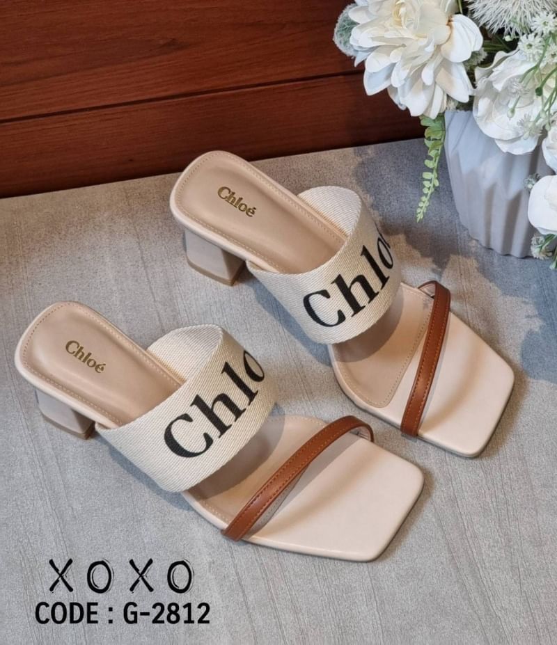 Chloe' รองเท้า งานสวม คาดไค้ว สวยเก๋ วัสดุ หนัง PU สายคาดบนสกีนแบรนด์วัสดุผ้าแคนวาส ส้นแท่ง ใส่สบาย แมทส์ชุดง่าย น้ำหนักเบา