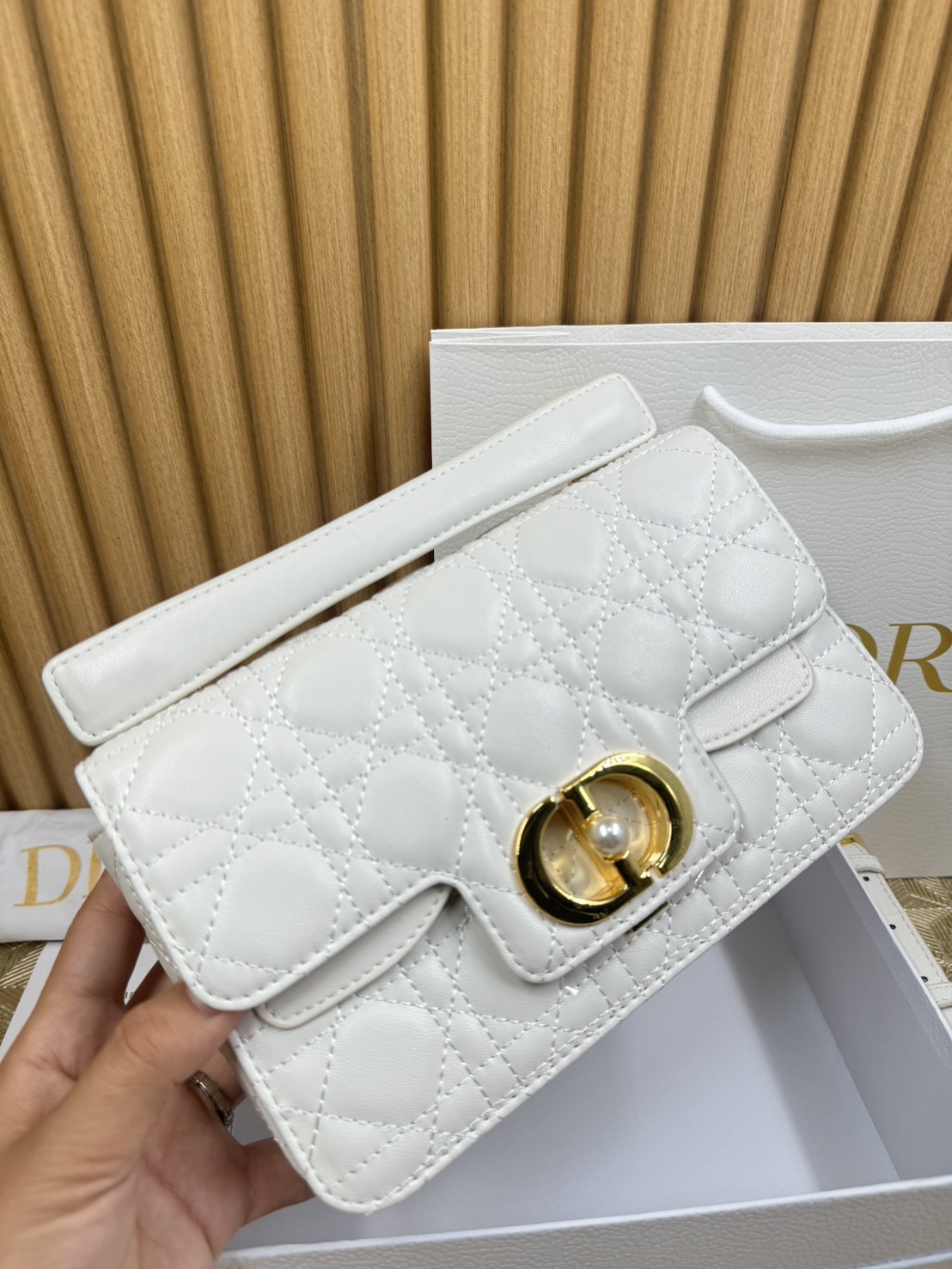 พร้อมส่ง 6 สี Small Dior Jolie Top Handle Bag 22cm กระเป๋าสะพาย เกรดออริ สลับแท้ 1:1 ใช้ต่างประเทศได้