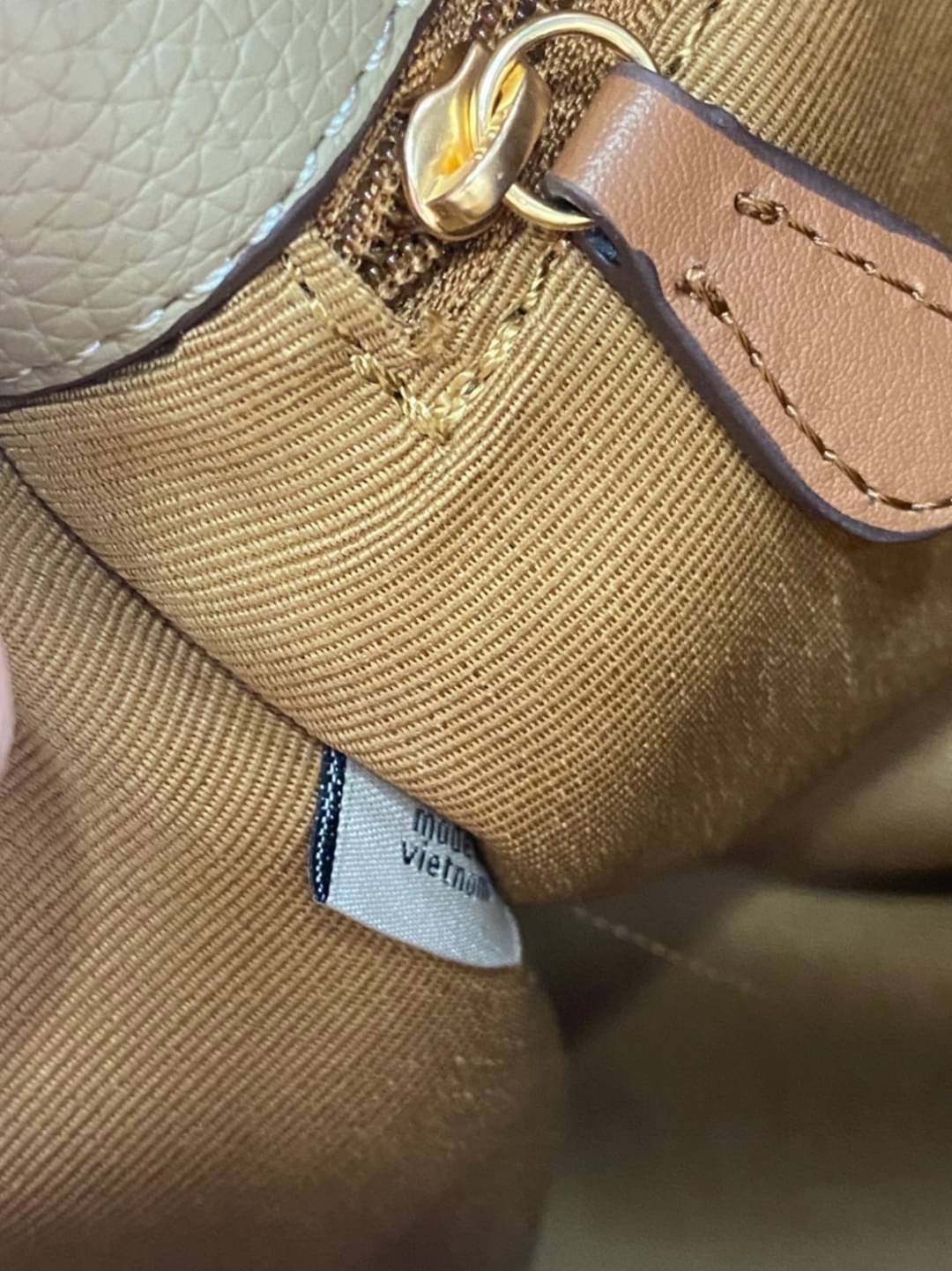 COACH DEMPSEY TOTE 22 WITH DREAMY VEGGIE PRINT (COACH C8253) พร้อมส่งที่ไทย