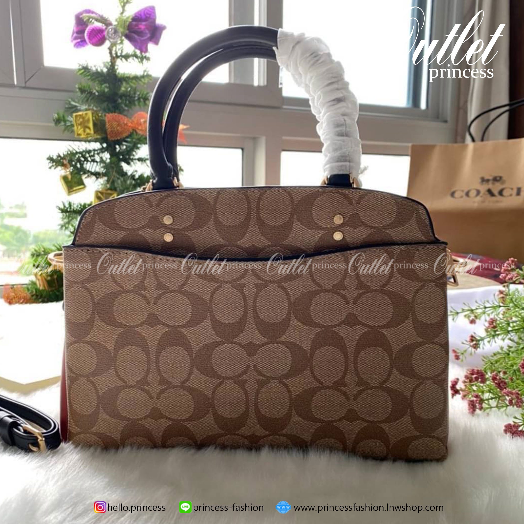 COACH TABBY TOP HANDLE 20 LEATHER BAG 💋กลับมาอีกครั้งตามคำเรียกร้องค่ะ!! กระเป๋าถือ//สะพายข้างได้ วัสดุหนังแท้อย่างดี หนึ่งใบทำหนัง2แบบได้อย่างลงตัว สวยงาม มีอะไหล่ตัวC ใหญ่ด้านหน้าโดดเด่นหรูมากๆค่ะ