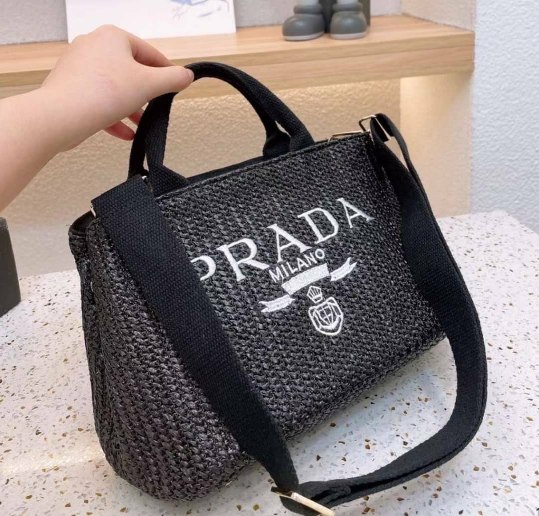 VIP 🥂 PRADA shopping summer bags / Prada Tote Bag 12" กระเป๋าสานสีโทนน่ารัก จุของได้เยอะ ภาพสินค้าถ่ายจากงานขายจริง พร้อมส่ง