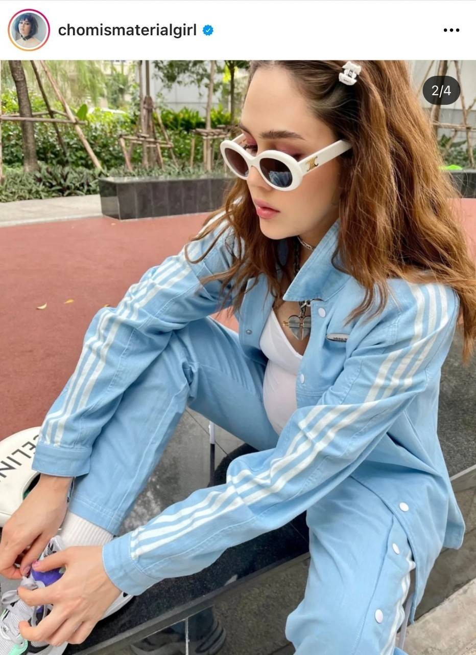 แว่นตาลิซ่า Celine Sunglass เกรดท็อปออริ 1:1 สลับแท้ เกรดดีสุด ใช้งานต่างประเทศได้ ภาพถ่ายจากงานขายจริง สวยแบบตะโกน มาพร้อมอุปกรณ์ครบเซ็ท ดูผู้ดี มีพกติดตัวไว้ไม่ตกเทรนด์ ใช้ได้ทุกโอกาส