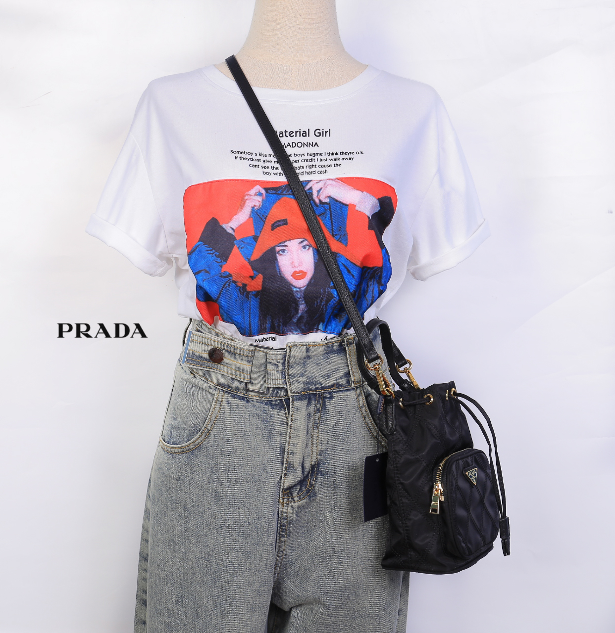 PRADA DRAWSTRING BAG WITH STRAP / PRADA BUCKET BAG / Prada Nylon Handbag and Crossbody bag กระเป๋าสะพายทรงจีบ วัสดุ Nylon ลายตาราง คุณภาพดี ขนาดกำลังดี