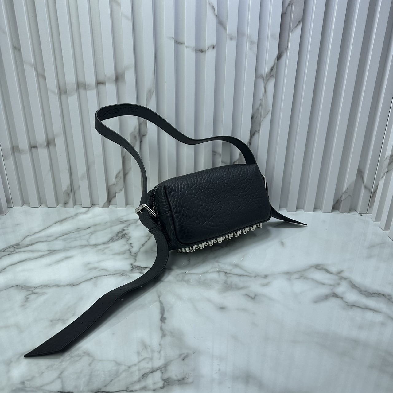 Alexander Wang Small Ricco Pebbled Bag / Ricco Bag กระเป๋าสุดเท่แฝงความหรูดูรวยต้องแบรนด์นี้เลยค่ะ งานหนังสวยดีไซส์ทันสมัย เกรดออริ 1:1