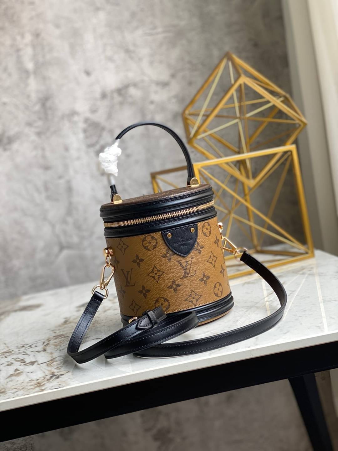 LV Cannes Monogram Reverse Canvas / LV Bucket Bag เกรดใช้งานสลับใบจริงได้ เทพออริจินอล เนื้องานสวยงาม หนังแท้ ภาพสินค้าถ่ายจากงานขายจริงใช้งานต่างประเทศได้