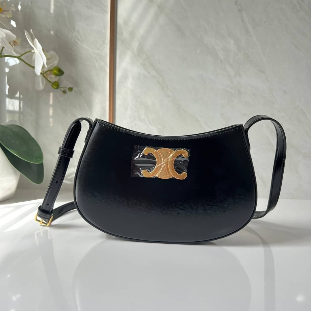 CELINE MEDIUM TILLY BAG IN SHINY CALFSKIN กระเป๋าสะพายไหล่/สะพาย คอลใหม่ทรงสวย มาแรง สวยหรูหรา