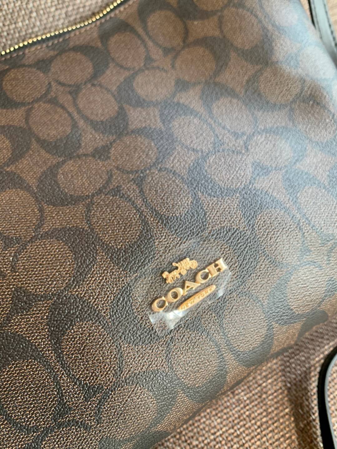 OUTLET 】ปรับราคาลง ได้ไปไม่ผิดหวังแน่นอนจ้าา💥 Coach Pebble Leather Small Skylar Hobo Shoulder Bag((90738)) พร้อมส่งที่ไทย ล่าสุด! กระเป๋าหิ้ว//สะพายข้างได้ ทรงน่ารัก ละมุน หนังแท้ หนังนิ่มมือดีมาก หลงรักแน่นอนค่าา! เปิดปิดกระเป๋าแบบซิปมีพู่ห้อย ใช